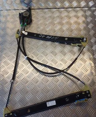 Audi A1 Front door electric window regulator 8X3837461 17082011 1021921234103