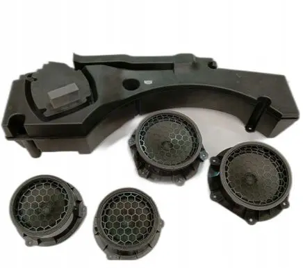 Audi Q8 High frequency speaker in the rear doors 4M8035145