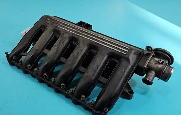 BMW 5 E39 Intake manifold 2247439 IMPRK1522503