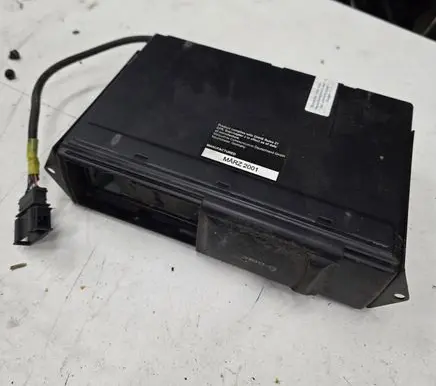 Volkswagen PASSAT B5.5 CD/DVD changer 3B9035112B