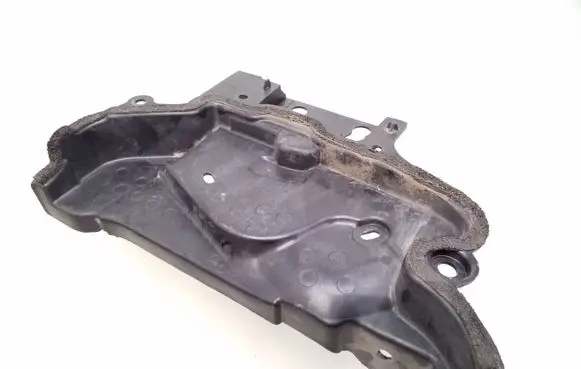 Land Rover Defender Other engine bay part L8B216K814AE L8B216K814A LR140568