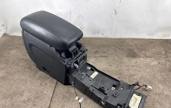 Jeep Grand Cherokee Armrest C01347009BL 000194542