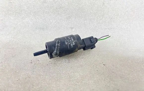 Audi A6 S6 C6 4F Windscreen/windshield washer pump 1J5955651