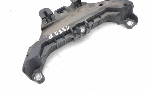 Mercedes-Benz GLC AMG Intercooler pipe mounting bracket A2760142100