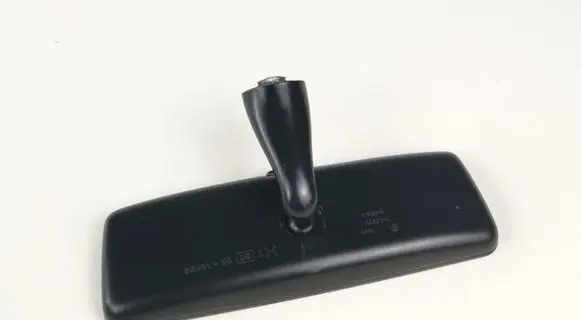 Volkswagen Golf III Rear view mirror (interior) 1H0857511