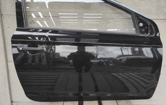 Door (2 Door Coupe)