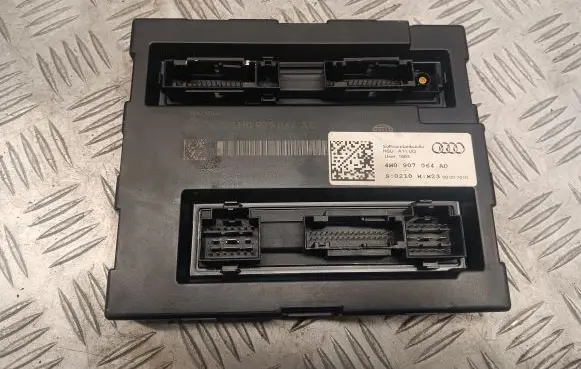 Audi A8 S8 D4 4H Comfort/convenience module 4H0907064AD