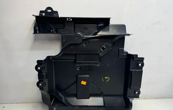 Mercedes-Benz GLE (W166 - C292) Dashboard lower bottom trim panel A1666800704