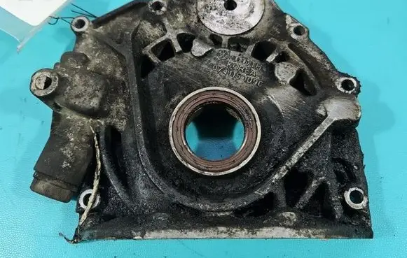 Volkswagen Crafter Oil pump 074115109C IMPRK1500417