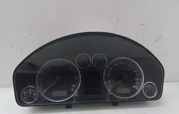 Volkswagen Sharan Speedometer (instrument cluster) 7M3920840K