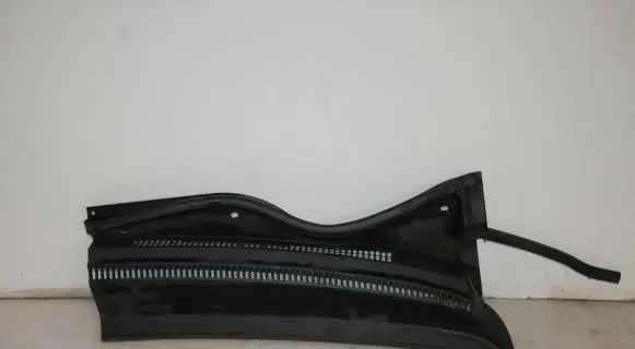 Toyota Corolla Verso E121 Windshield trim 557810F010 5N0803716E CX01A