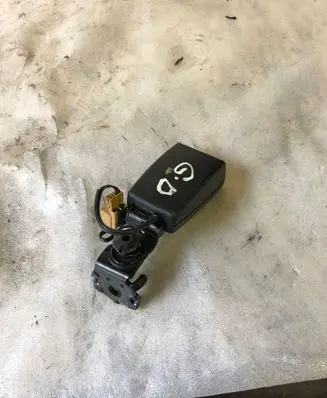 Audi Q3 8U Rear seatbelt buckle 4g0897740a