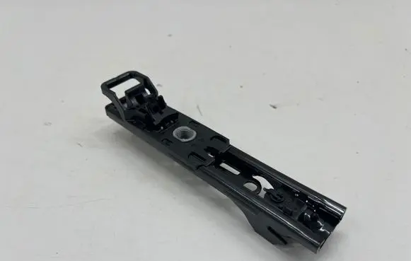 Mercedes-Benz EQE v295 Seat belt adjustment rail A0008607802