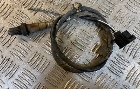 Mercedes-Benz E C207 W207 Lambda probe sensor 0035428518 0258006693