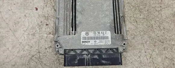 Volkswagen Golf V Engine control unit/module 03G906016ET 1039S05033 0281011843