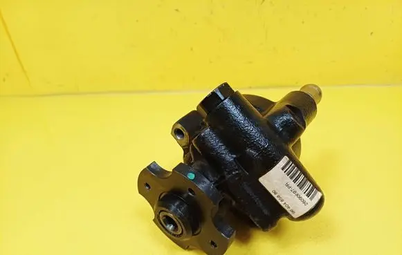Citroen C5 Power steering pump 9640485880