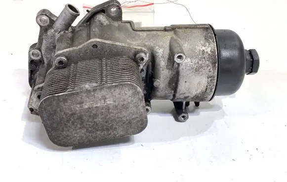 Ford Mondeo MK V Oil filter mounting bracket 