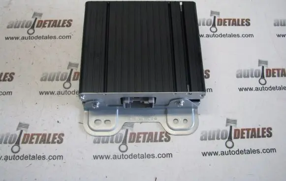 Mercedes-Benz ML W164 Voltage converter inverter A2049820020