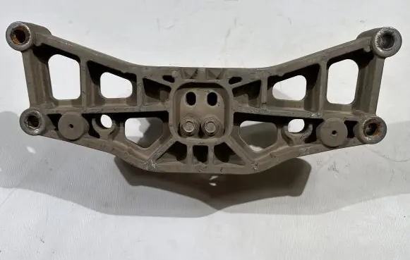 Dodge Charger Gearbox mounting bracket 05147200AD
