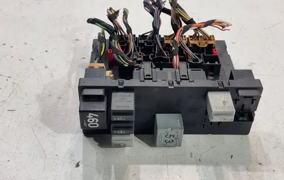 Volkswagen Golf V Comfort/convenience module 1K0937049K