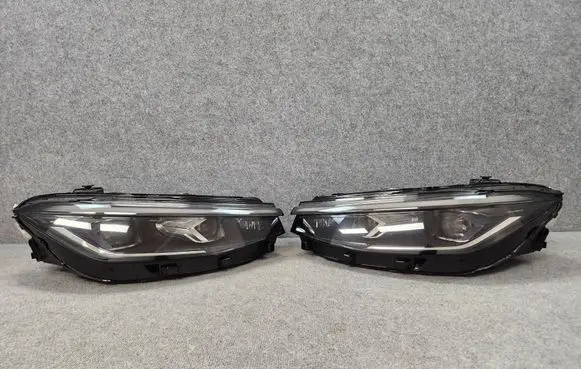 Volkswagen PASSAT B9 Headlights/headlamps set 3J1941036SCZ 3J1941035 3J1941036