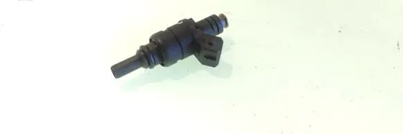 Audi A3 S3 8L Fuel injector 06A906031D