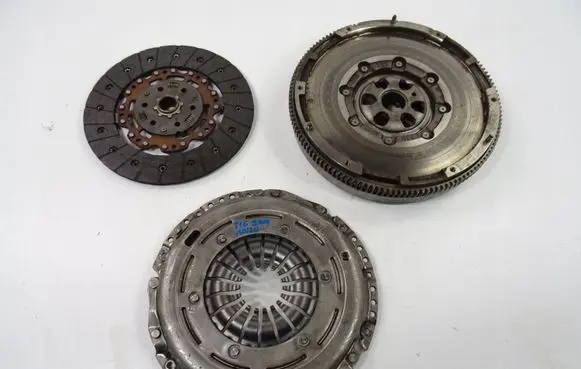 Volkswagen Tiguan Clutch set kit 04L141031A 03L105266BK