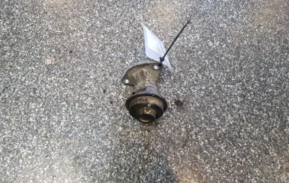 Subaru Legacy EGR valve