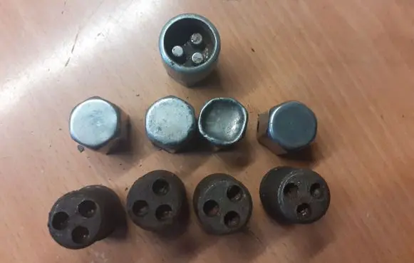 Daihatsu Feroza Anti-theft wheel nuts and lock 