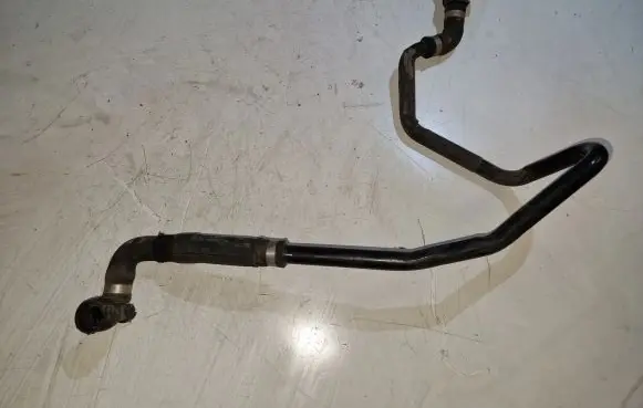 Mercedes-Benz E W212 Engine coolant pipe/hose A2125010024