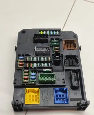 Citroen DS5 Fuse module 9664992380 720132809 BSIQ0500