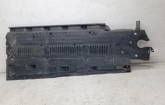Seat Exeo (3R) Side bottom protection 3R0825206C