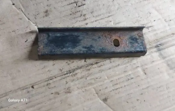 Renault Espace III Battery bracket 
