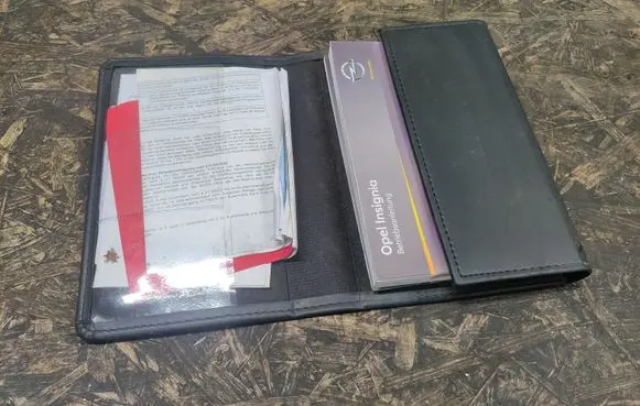 Opel Insignia A Owners service history hand book 