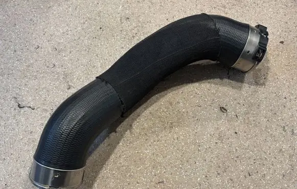 BMW 1 F40 Intercooler hose/pipe 8511338