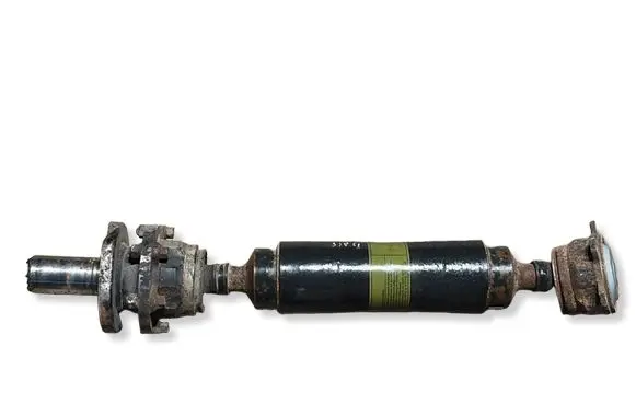 Mitsubishi Pajero Rear driveshaft/prop shaft MR498