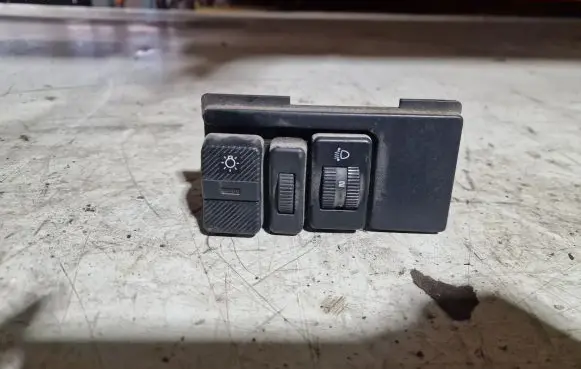 Volkswagen Transporter - Caravelle T4 Light switch