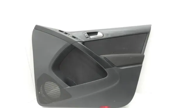 Volkswagen Tiguan Front door card panel trim 5N0868102