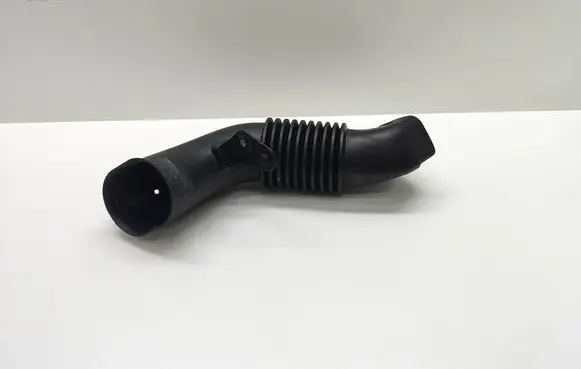BMW 5 E60 E61 Air intake duct part 7790056 13981114