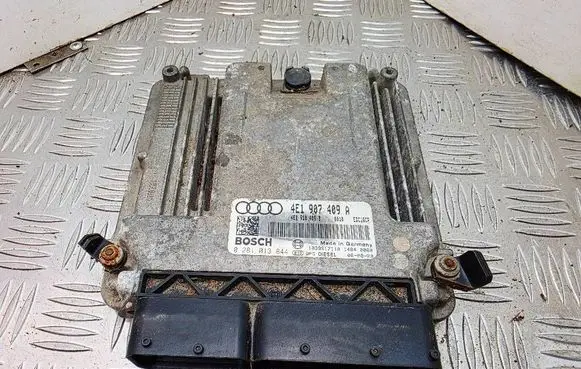 Audi A8 S8 D3 4E Engine control unit/module 4E1907409A 0281013844