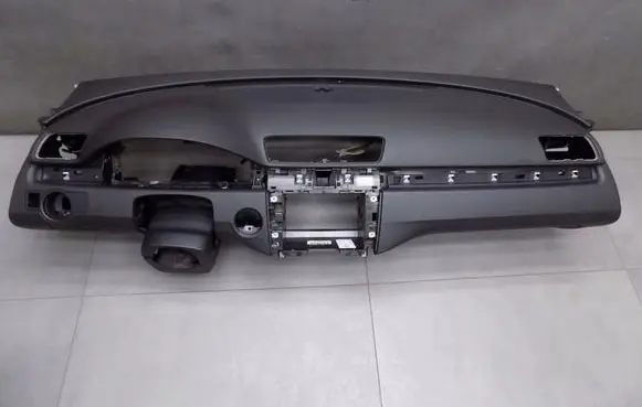 Volkswagen PASSAT CC Dashboard 3C1