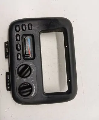 Chrysler Voyager Climate control unit 6865102 P04677615AD
