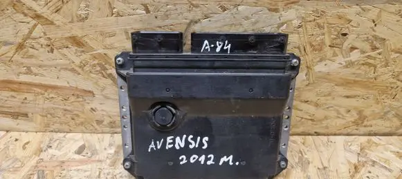 Toyota Avensis T270 Engine control unit/module 8966105F20 MB2759004732