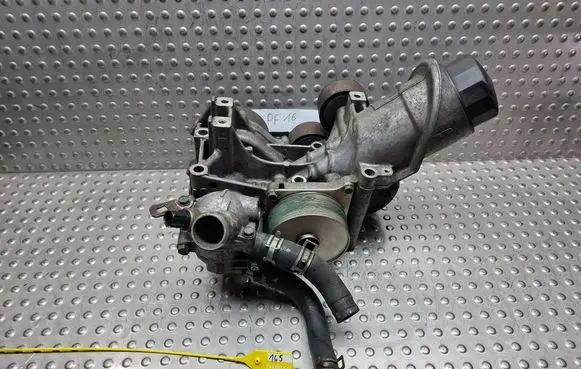 Honda Civic Oil filter mounting bracket S26405565