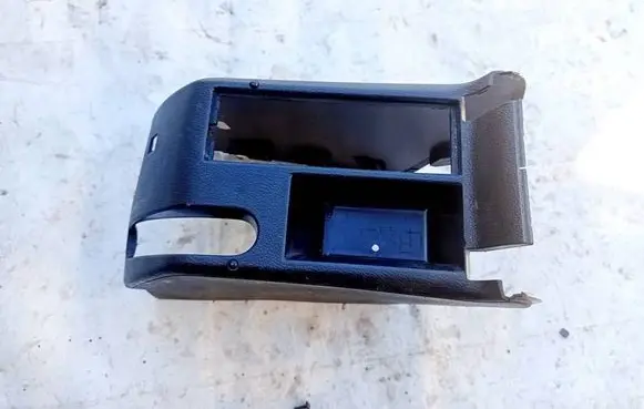 Volkswagen Golf VI Other interior part 1K0863323