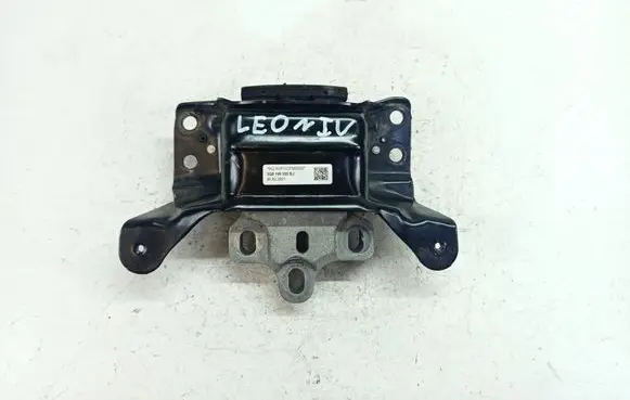 Seat Leon IV Engine mount bracket 5Q0199555BJ 962AVP1U2PMW5V 06022021