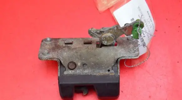 Opel Vectra B Tailgate/trunk/boot lock/catch/latch