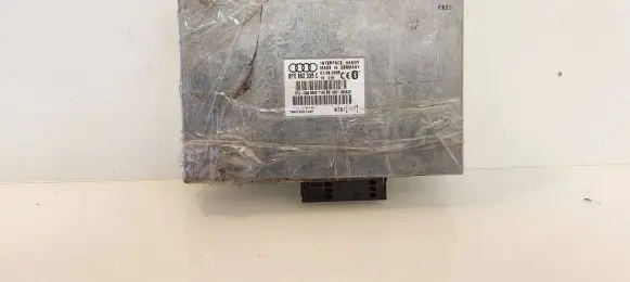 Audi A4 S4 B7 8E 8H Bluetooth control unit module 8P0862335C 5WC00005116