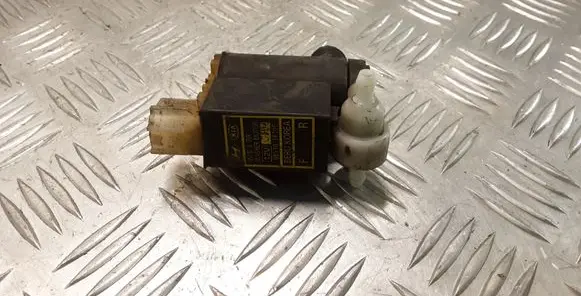 KIA Sportage Windscreen/windshield washer pump 985101F100