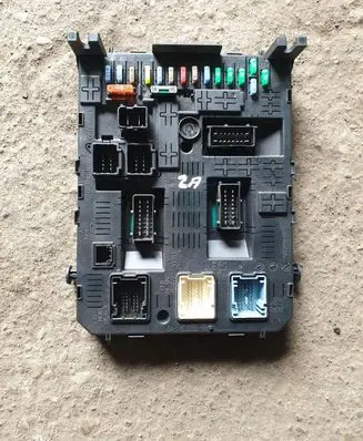 Peugeot 308 Fuse module